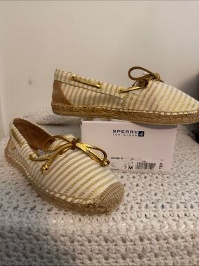 Sperry women’s top-sider katama Gold-Striped White Espadrille Boat Shoes
